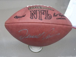 NFL WILSON FOOTBALL HANDSIGNIERT VON DENVER BRONCOS HALL OF FAME RB TERRELL DAVIS  - Bild 1 von 2