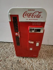 1994 Diecast Coca-Cola Musical Vending Bank! - Picture 1 of 11