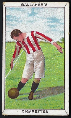 GALLAHER - SPORTS SERIES - #55 ASSOCIATION FOOTBALL, DRIBBLING DOWN THE WING - Image 1 of 2