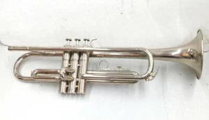 YAMAHA YTR-1310 Trumpet - Picture 1 of 3