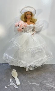 Lotto abiti e accessori da sposa Barbie vintage anni 80 - solo abiti e accessori - Foto 1 di 12
