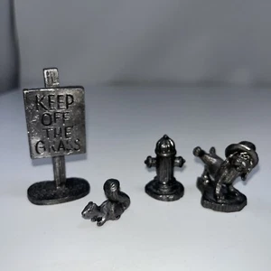 Lot Of 4 Michael Ricker Dog Fire Hydrant, Tiny Squirrel, Keep Off Grass Sign - Picture 1 of 10