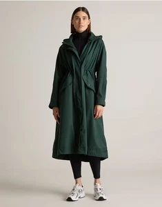 Gabardina de lluvia impermeable Quince para mujer verde abeto oscuro ropa exterior mediana  - Imagen 1 de 13