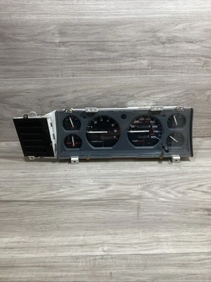 Conjunto de cuadro de instrumentos velocímetro Jeep Cherokee XJ 1991-1996 FABRICANTE DE EQUIPOS ORIGINALES Foto 1 de 4