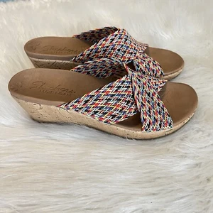 Skechers Beverlee Damen-Sandalen Keilabsatz Luxe Foam mehrfarbig offene Zehenpartie GRÖSSE LESEN - Bild 1 von 12