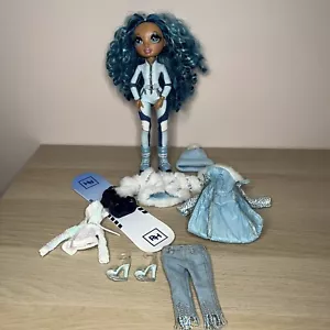 Rainbow High Winter Break Skyler Bradshaw Doll With Accessories - Picture 1 of 10