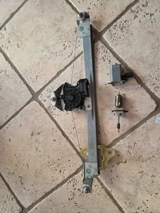 Schalter für. Fensterheber. Links vorne Renault Captur - Bild 1 von 3