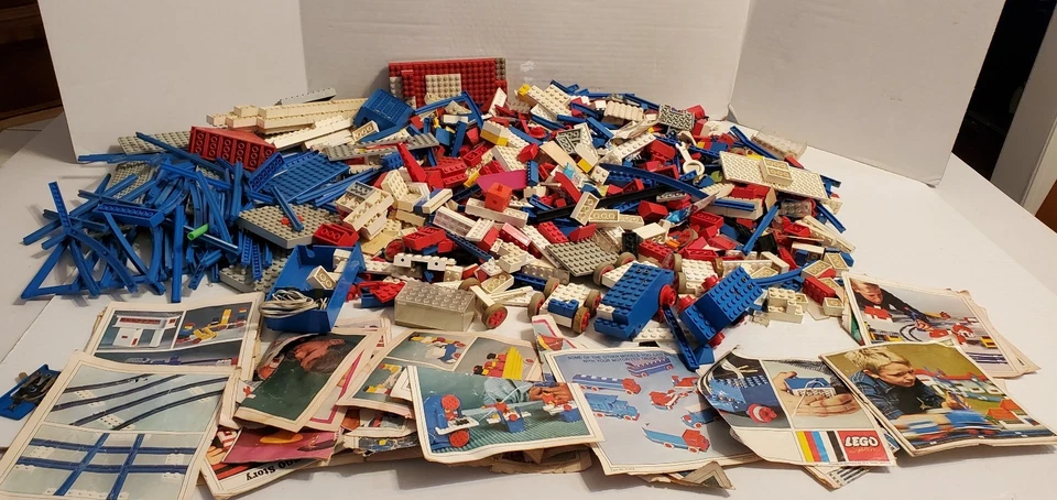 Vintage LEGO Systems Set Pieces w/Motorized & manual sections 1100+pcs  As Shown - Image 1 of 4