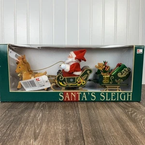 Maisto 1995 Slitta di Babbo Natale Renna Floccata Natale Musica e Animazione 61002 - Foto 1 di 10