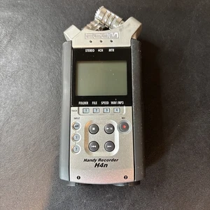 Zoom H4n 4-Channel Handy Mobile Recorder comes with memory card and case - Picture 1 of 13