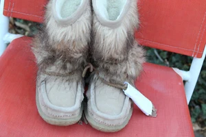 JOEI ALABAMA LEDER/WILDLEDER & KUNSTFELL BOOTIES ESKIMO STIL GR 38,5 US 8,5 NEU OHNE ETIKETT - Bild 1 von 9