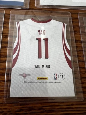 2010-11 Panini Threads Die Cut Team Threads Yao Ming #17 Home SP SHORT PRINT - Image 1 of 2