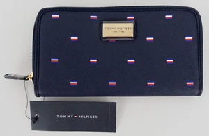 Billetera Tommy Hilfiger azul marino con logotipo de bandera y logotipo TH con cremallera precio de venta sugerido por el fabricante $78 nueva - Imagen 1 de 10