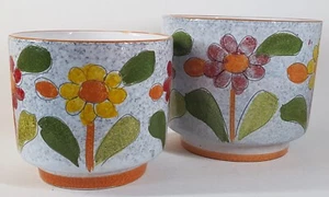 Two Mid Century Modern 60s Era Italian Floral Burnt Orange Daisy Planter Pots - Picture 1 of 19