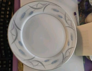 8 Valmont China Dinner Plates Royal Wheat Pattern 1950s Japan 10 1/2" - Picture 1 of 4