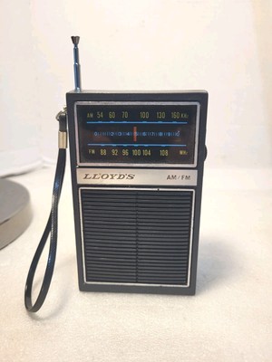Two Vintage Transistor Radios ▪︎ Lloyds 8R-35B and Luxtone Two Vintage Transistor Radios ▪︎ Lloyds 8R-35B and Luxtone