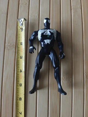 Figura Simbionte Traje Negro Serie Clásica Spider-Man Marvel ToyBiz 1995 Foto 1 de 3