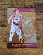 2015-16 Panini Gold Standard Gold Blazers Basketball Card #62 Mason Plumlee /79