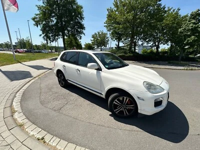 Porsche Cayenne Turbo 500 PS - Bild 1 von 4