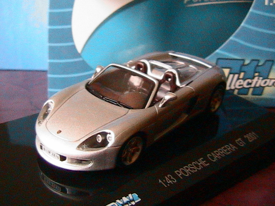 保时捷 Carrera GT 2001 银色敞篷车 KDW 701 系列 1/43 银色 — 第 1/1 张图片