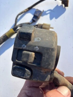 00-01 Yamaha YZF R1 Left Handlebar Switch Control Light Switch  - Image 1 of 4
