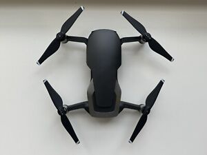 DJI Mavic Air Fly More Combo Drone - Black - In Excellent Working Condition
