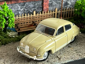 Vanguards VA07700 - SAAB 96 Saloon - Limited edition - Savanna Beige - 1:43 - Picture 1 of 16