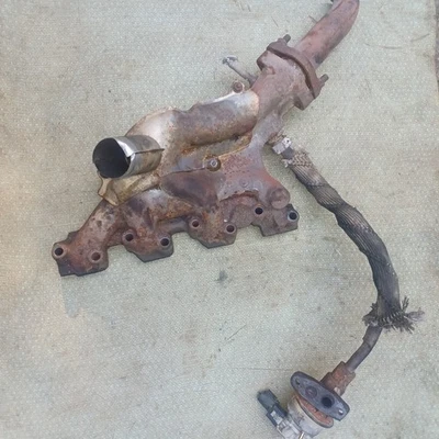 1987-93 FORD MUSTANG 2.3L 4 Cylinder exhaust manifold header factory OEM Foto 1 de 4