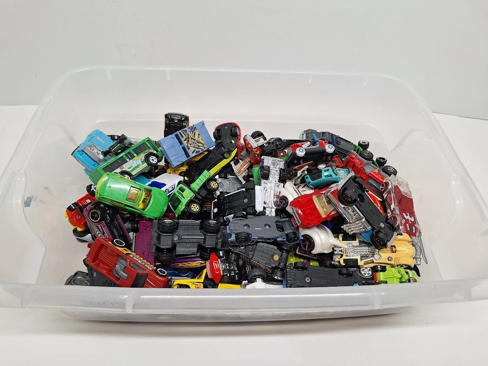 Lote de 100 Vehículos Coche Vintage hasta Ahora Lote Hot Wheels Matchbox y Más Foto 1 de 4