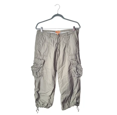 Twill Twenty Two Women's Size 29 Khaki Y2K Cargo Capris - Image 1 of 4
