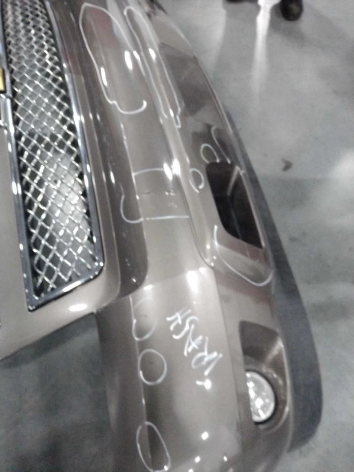 Parachoques delantero con faros antiniebla Opt T96 para 07-14 SUBURBAN 1500 589547 Foto 1 de 2