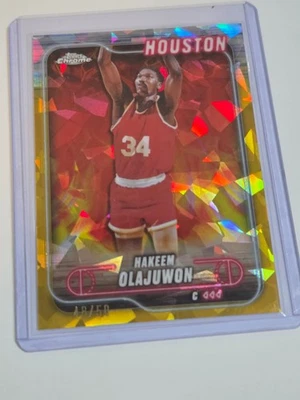 2025 TOPPS BASKETETBALL - SAPPHIRE #115 - HAKEEM OLAJUWON / GOLD / 50 — 第 1/3 张图片