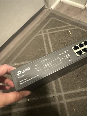 TP-LINK 16-Port Gigabit Easy Smart PoE Switch with 8-Port PoE+ - Image 1 of 2