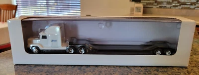 Alliant Energy Die Cast Freightliner Flatbed Truck Cedar Rapids Iowa New RARE - Image 1 of 4