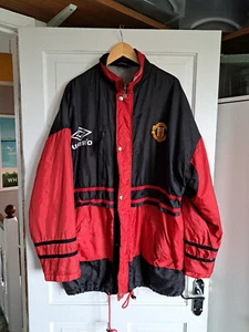 1994/95 MANCHESTER UNITED Vintage Umbro Bench Coat Jacket Size L Retro - Picture 1 of 10
