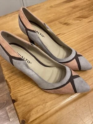 Zapatos de salón clásicos Rialto Morgan de tela con punta para mujer talla 7,5 Foto 1 de 4