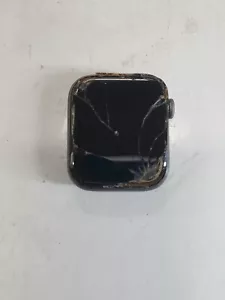 Apple Watch Series SE 44mm A2354 GPS + CELL Space Gray Aluminum - For Parts - Picture 1 of 9