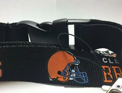 Cleveland Browns Lanyard ID Badge Key Chain Clip Ticket Holder Strap Saver - Image 1 of 4