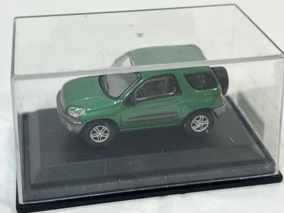Carro Toyota RAV4 verde 2000 escala 1:72 com estojo (Cararama/Hongwell) - Imagem 1 de 4