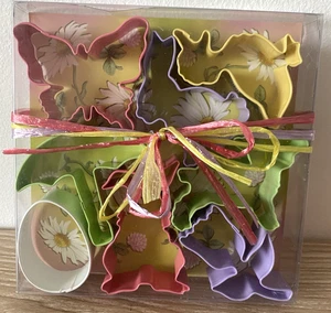 Ostern Frühling Ausstecher Set 8-teilig Hase Ei Schmetterling Küken Pastell NEU - Bild 1 von 3