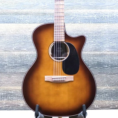 Martin GPCE Inception Arce Satinado Ámbar Desvanecimiento Sunburst Acústico El. Guitarra con estuche Foto 1 de 4