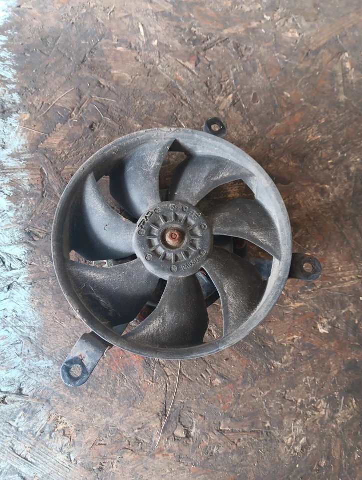 02-03 HONDA CBR954RR CBR954 CBR 954 OEM MOTOR RADIADOR VENTILADOR DE REFRIGERACIÓN A15 Foto 1 de 2