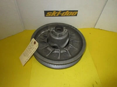 2016 Ski-doo Grand touring 600 ACE driven pulley ass'y #417127357 #417127366 - Image 1 of 4