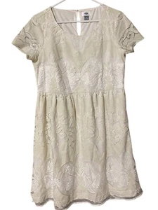 ** Old Navy Spitzen Häkel Kleid Damen Medium Beige Kurzarm Tailliert Landhaus - Bild 1 von 15