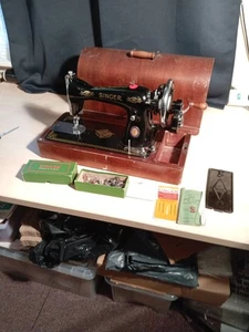 Vintage (1952) Singer Sewing Machine (Model 15K) With Cabinet. Converted - Picture 1 of 16