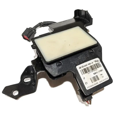 OEM Left Blind Spot Detection Radar Sensor Hyundai Sonata 2016 2017 95811-C1001 - Image 1 of 3