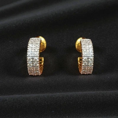 Brincos semi argola Pave 1,25 cts F/VS1 redondos corte brilhante diamantes em ouro 18K - Imagem 1 de 4
