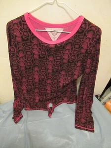 B) Girls size 14 Pink Black Long Sleeve To Love Top Shirt - Picture 1 of 6
