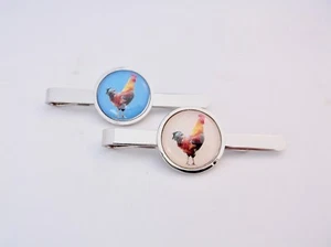 GAMECOCK GAME COCK FOWL BADGE TIE SLIDE GRIP PIN BAR CLASP CLIP NOVELTY GIFT - Picture 1 of 6