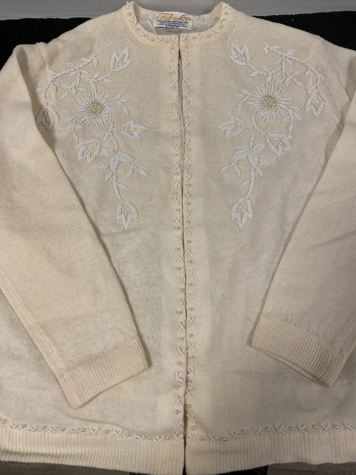 Fabuloso Cárdigan Suéter Marfil Blanco Con Cuentas Forrado Lana de Cordero Angora Talla 44 M/L Foto 1 de 4